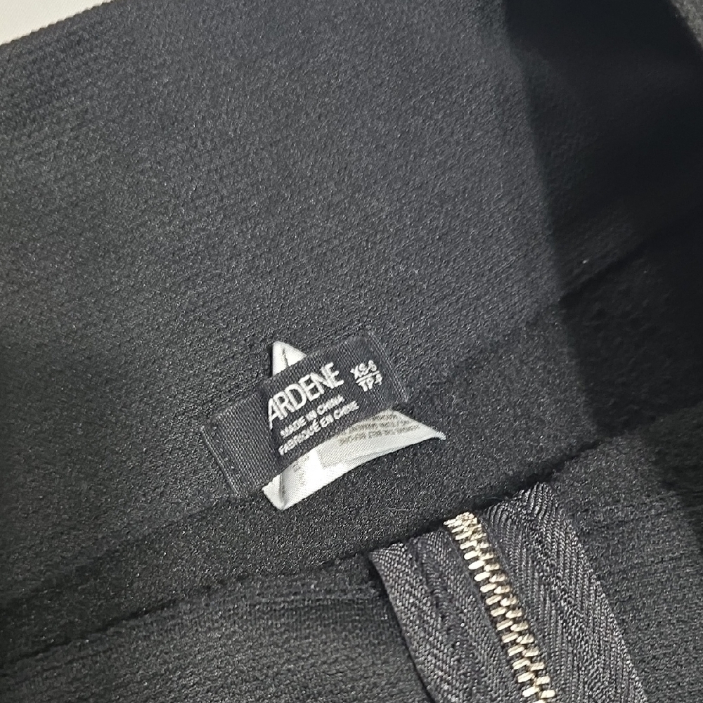 Ardene Black Zippered Leggings - Picture 2 of 5